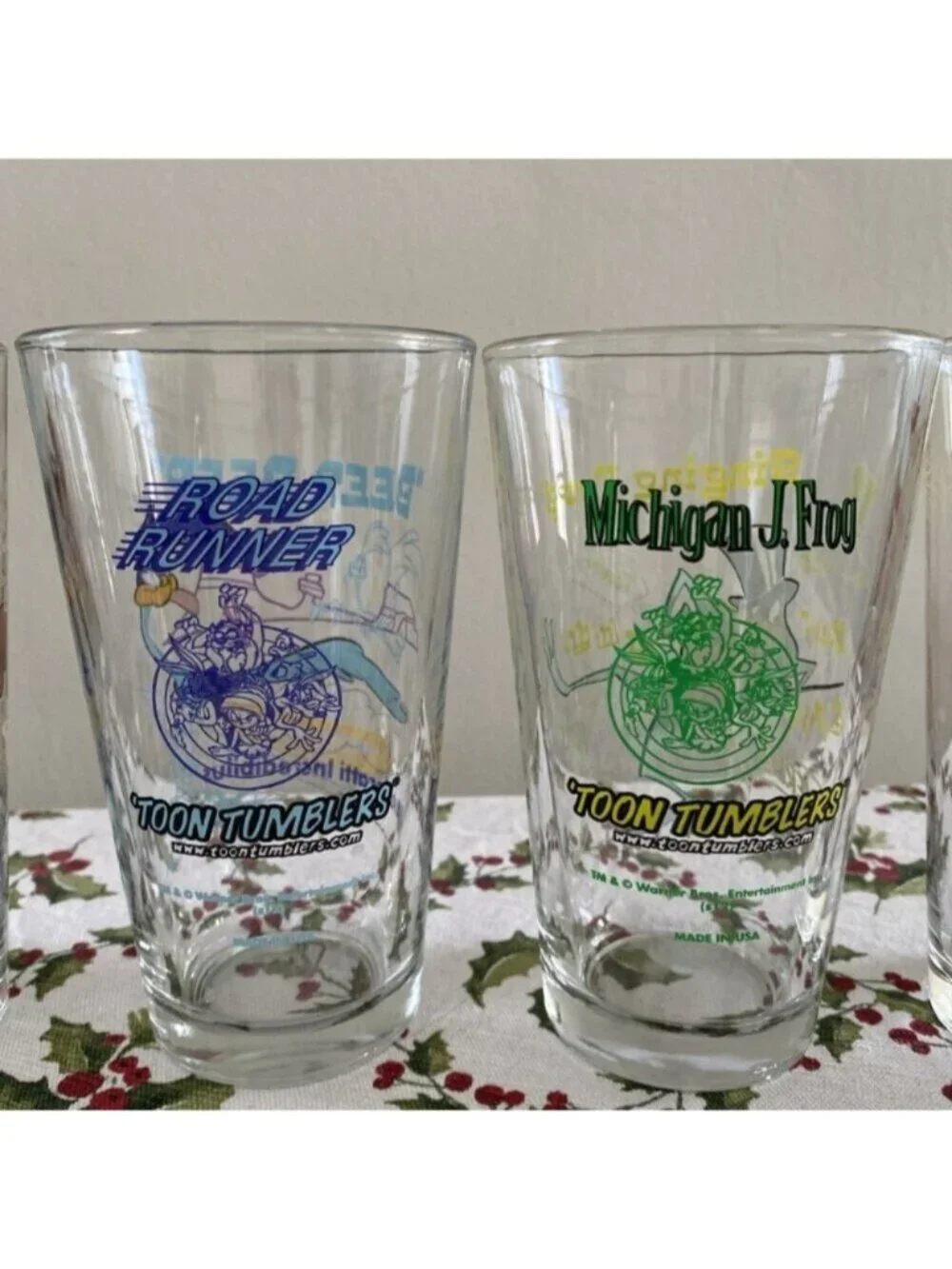 Looney Tunes 5 Pint Glasses Toon Tumblers Warner Bros. Cartoons Collector USA